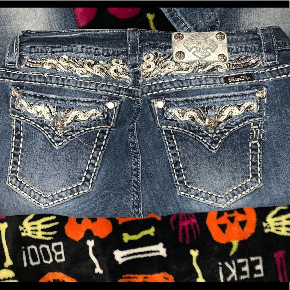 Women’s miss me jeans size 32